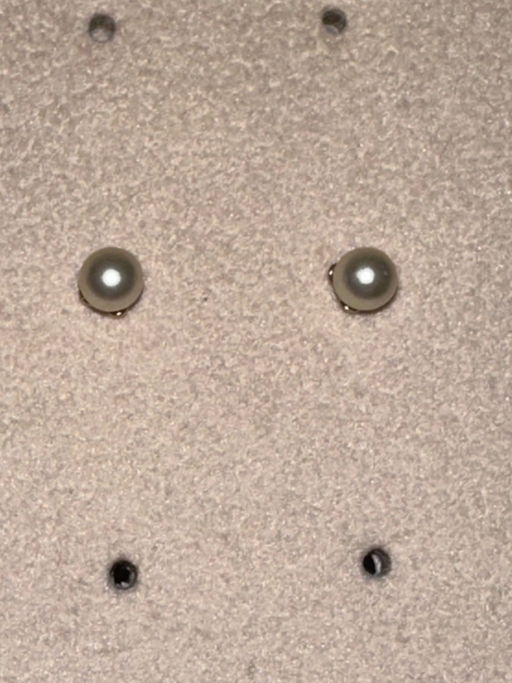Gold tone sterling silver freshwater pearl earrings. - Picture 2 of 6